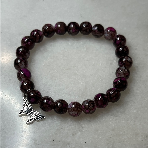 Chic Beaded Bracelet with Butterfly Charm - Picture 2 of 7